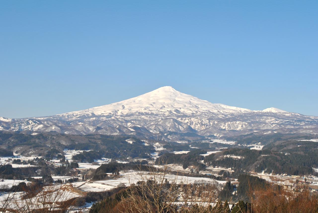Chokai Sarukuraonsen Hotel Foresta Chokai Yurihonjo Екстериор снимка